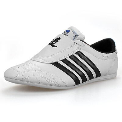 

By wave Zooboo adult children taekwondo shoes spring summer breathable wear-resistant tendon at the end of men&women mesh taekwondo shoes 38 yards