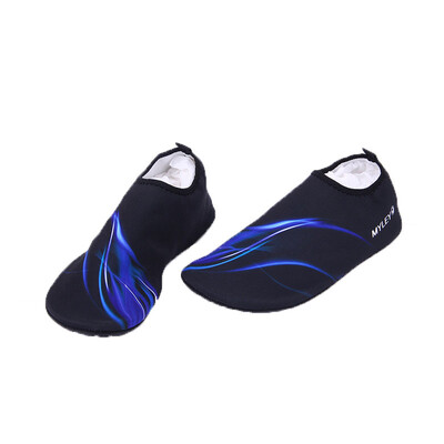 

Banchei outdoor snorkel shoes diving equipment beach shoes travel men and women barefoot skin soft shoes non-slip wading supplies Lycra flexible surface flame blue  code for 38-39