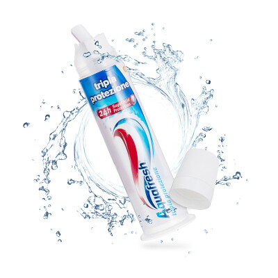 

Aquafresh three-color toothpaste press-type stained upright toothpaste 100ml (European original import)