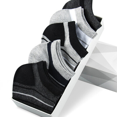 

Yu Zhaolin socks men&39s leisure cotton socks spring&summer fashion simple striped sports boat socks five pairs of uniforms