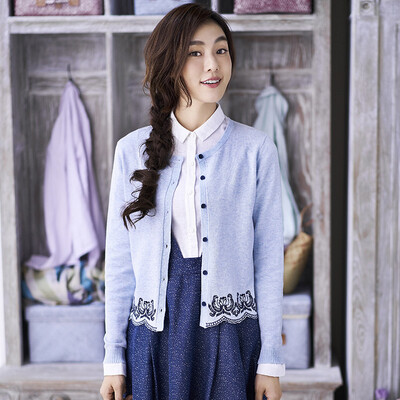 

Yan Man INMAN 2017 autumn new art hit color embroidery short paragraph long-sleeved cardigan sweater woman 1871131282 shallow water blue S