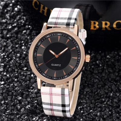 

Women Watches 2017 Brand Luxury Fashion Quartz Ladies Watch Plaid Clock Rose Gold Dial Dress Casual Wristwatch