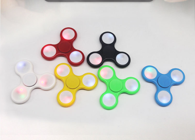 

Светодиодный свет ерзать рука Spinner Torqbar латуни палец игрушка EDC фокус гироскопа подарок