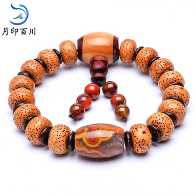 

Moon India Bamboo Crescent Moon Bodhi single lap hand string men and women models Buddha beads bracelet 8 * 12mm
