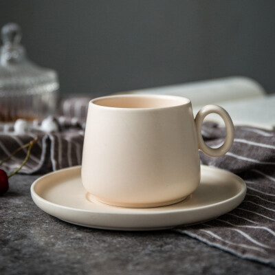 

Sivu Siv.Heike Fashion Nordic Creative Ceramic Coffee Cup Set Cappuccino Milk Cup Afternoon Tea Tea Breakfast Cup Simple Cup Plate Beige