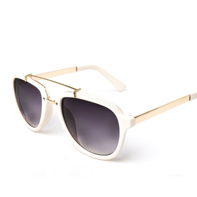 

Retro men and women with fashion sunglasses as gift for men and women