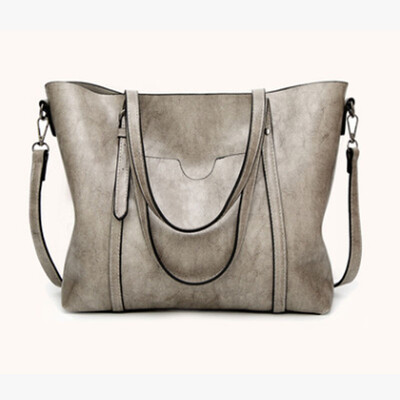 

2017 new fashion oil wax skin large capacity ladies handbag Tuo Te models shoulder bag trend Messenger bag