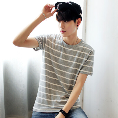 

The new fashion men's 2017 summer new striped men's T-shirt men's cotton short-sleeved T-shirt