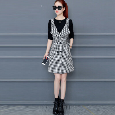 

Fort Sheng 2017 new women autumn and winter temperament long-sleeved A word dress plaid strap suit skirt two-piece zx1783007 black and white grid M