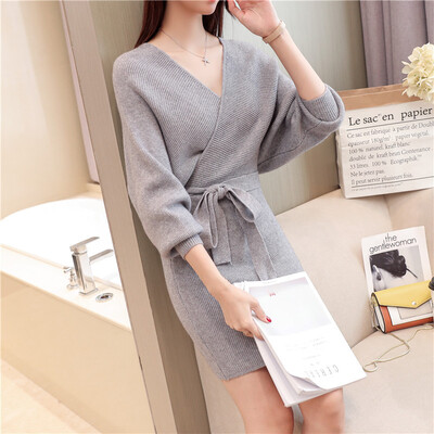 

2017 fashion autumn new bag of the hip dress, the long style v-neck of women's dress and the winter style of woolen dress