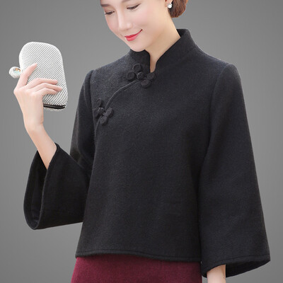 

The 2017 winter women's new size China retro wind coat loose short cashmere woolen coat horn