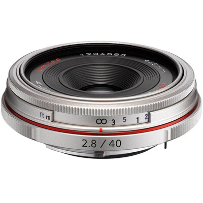 

PENTAX HD DA 40 мм F2.8 LIMITED Фиксированная фокусировка HD HD-покрытие, анти-ореолы, антибликовое покрытие, уникальная конструкция головки печенья Silver