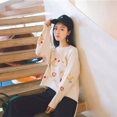 

Spring and Autumn section embroidered round neck sweater shirt coat fresh and loose sets of sweaters