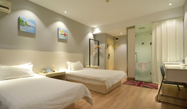 乐驿酒店(郑州融元广场店)