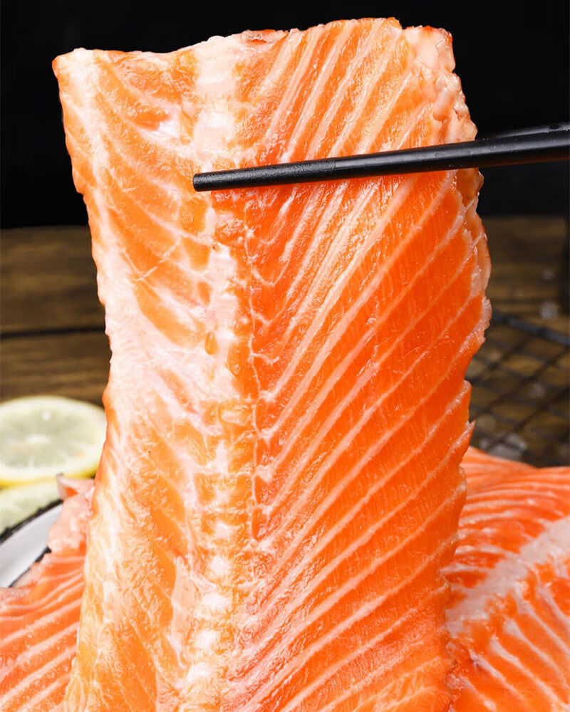 利妙财风新鲜三文鱼鱼排鱼骨冰鲜整条现切香煎烧烤煲汤炖汤食材整箱