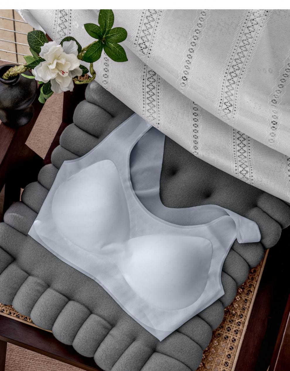 薄如蝉翼5d裸感冰纱轻薄夏无痕背心式内衣无钢圈可拆卸女士文胸水雾蓝