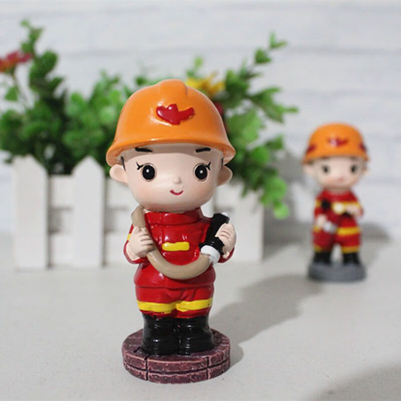 消防员公仔模型摆件车内饰装饰车载玩偶车内汽车用品大全a款2个装小