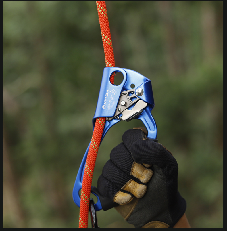 登山工具(登山工具图片大全)