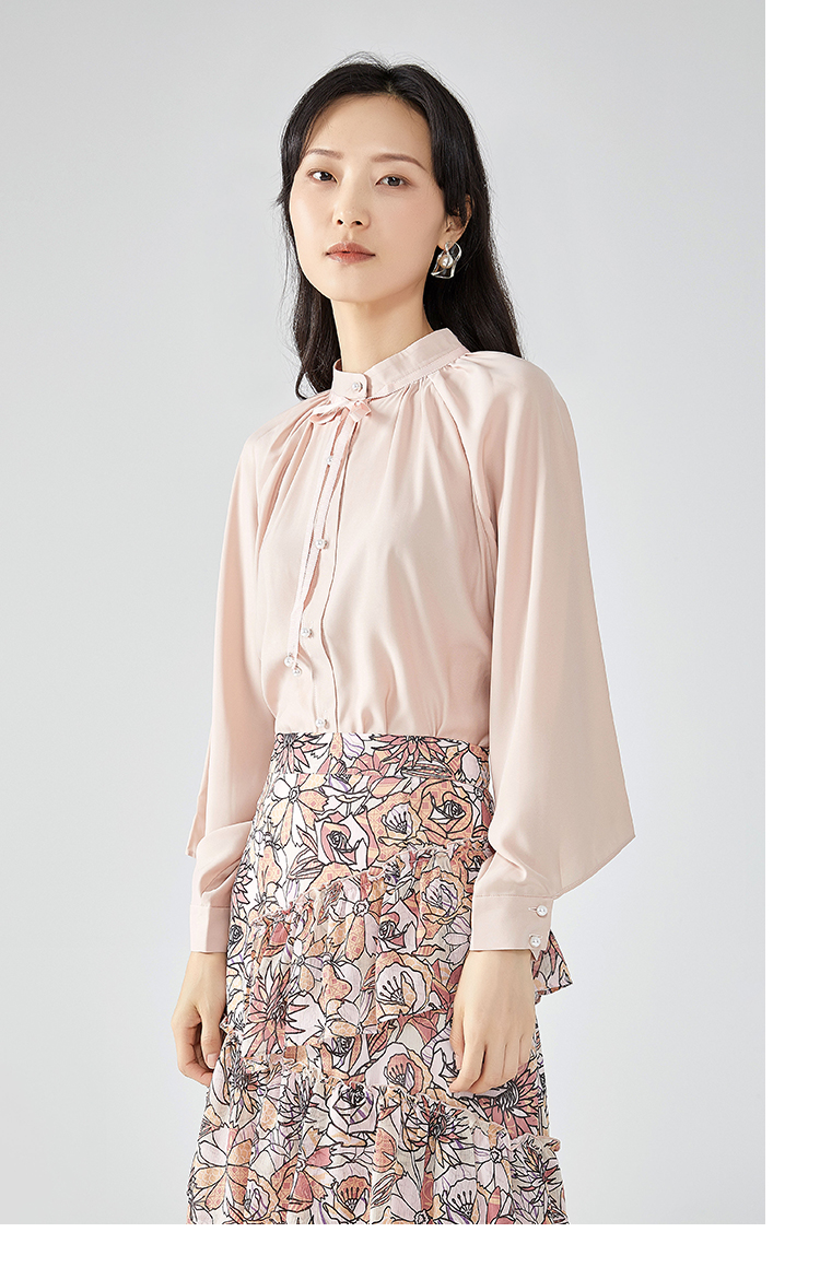 艾莱依2020年春新款时尚ol风衬衫女灯笼袖小立领上衣6019aa24050 棉桃