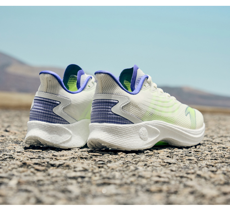 0】安踏男鞋运动鞋2022春季新款氮科技缓震专业马拉松竞速跑步鞋子男