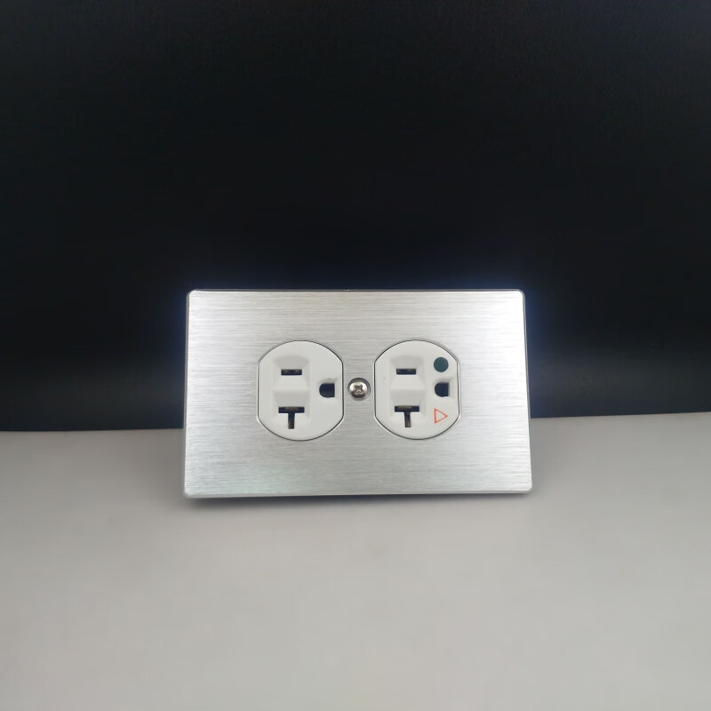 美国ig8300发烧hifi滤波美标电源插座音响墙插芯银灰色纯铝金属拉丝