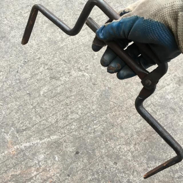 付传上海砖夹子锻打弹簧钢砖夹省力快捷砖钳红砖多孔砖方孔砖夹多孔砖