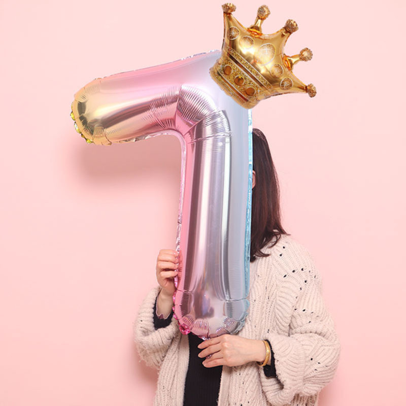 生日数字气球大号渐变彩虹数字带皇冠气球宝宝生日周岁派对背景墙布置