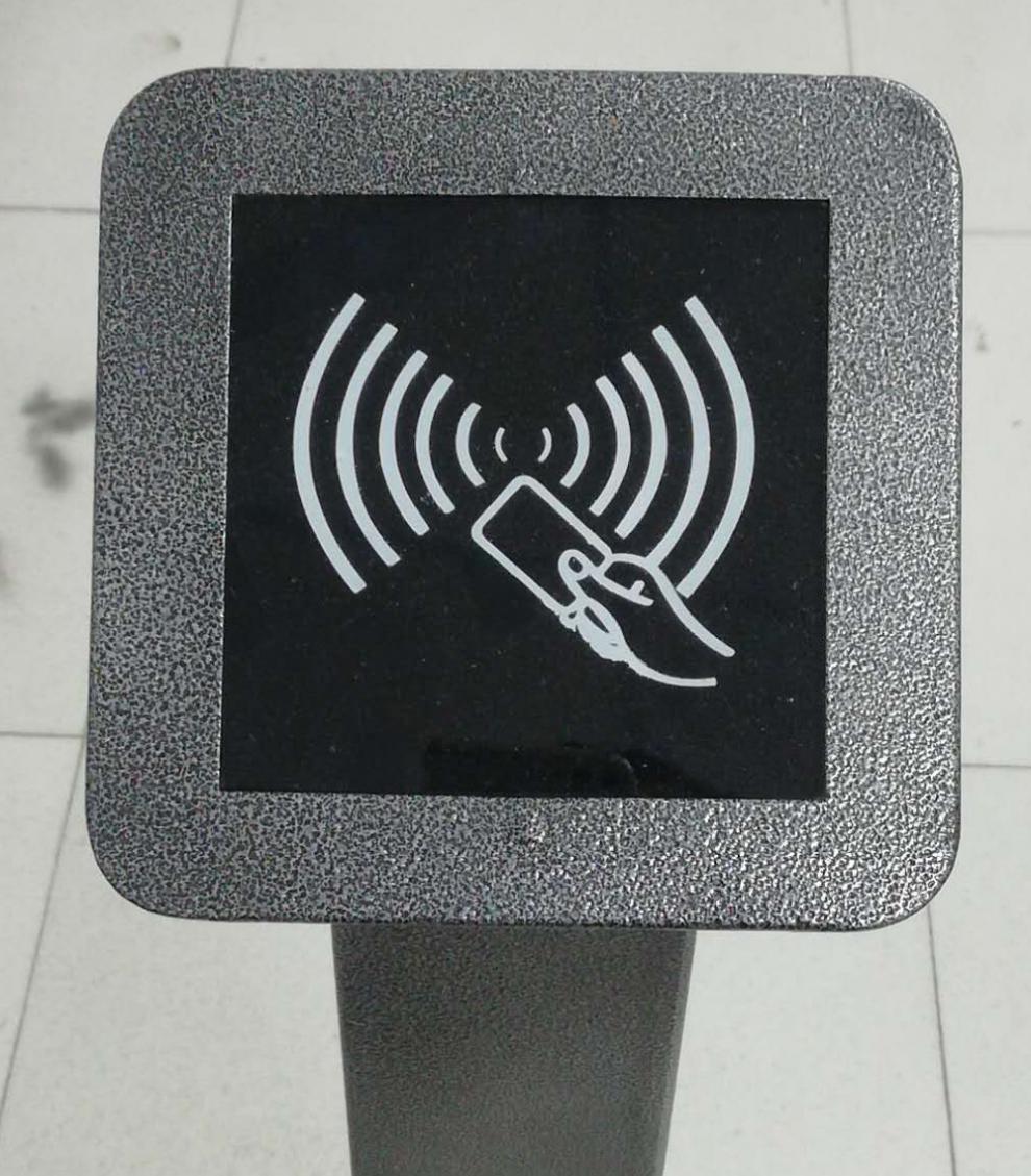 防水按钮刷卡立柱通道刷卡机镀锌喷塑小区自动门门禁出门开关按钮立柱