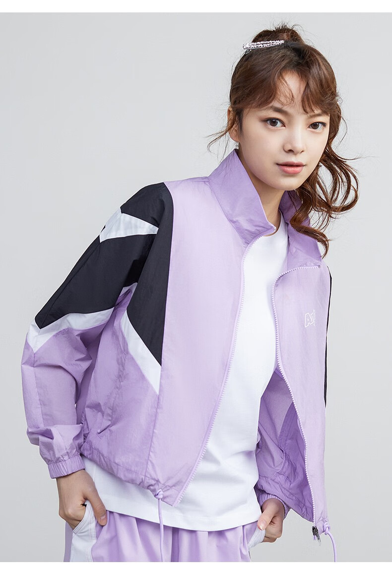 商场同款安踏运动外套女2022新款梭织潮流连帽外套防风衣短款上衣休闲