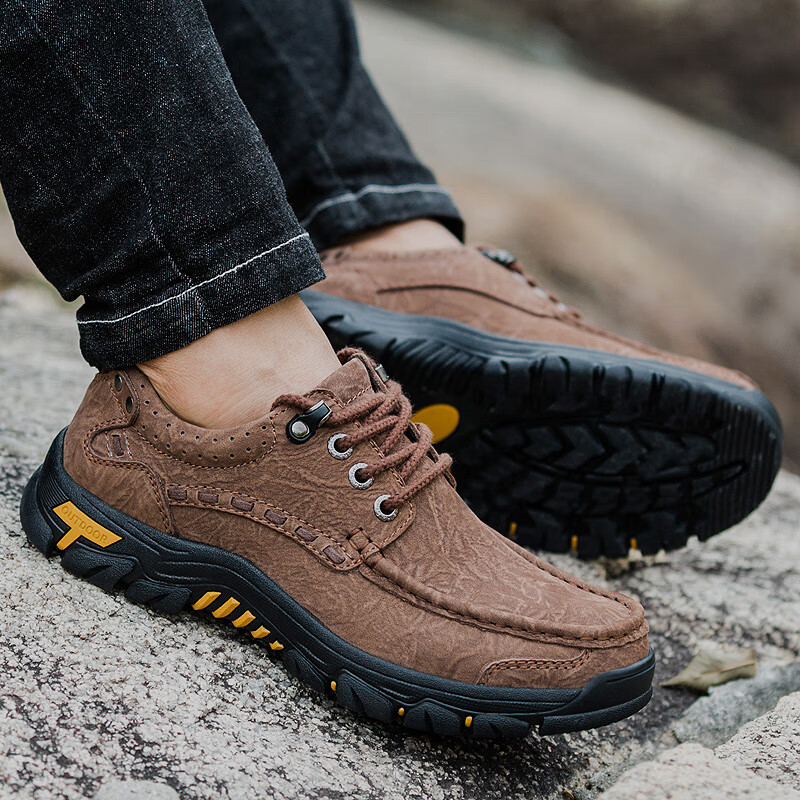 中年男士休闲皮鞋超大码47软底真皮中老年男鞋加大号46爸爸皮鞋45