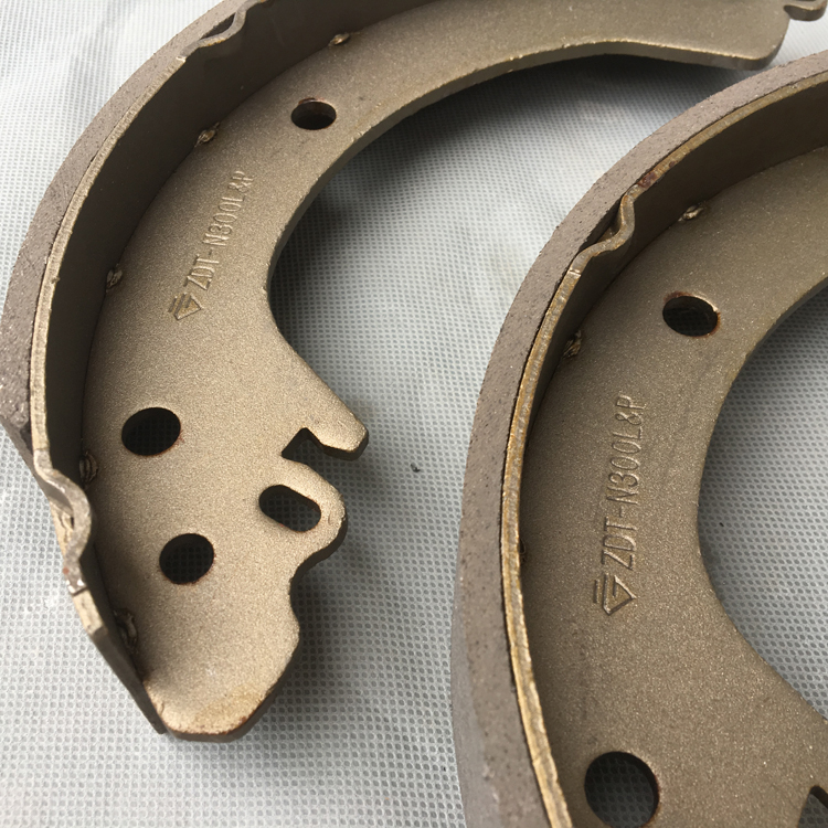 适配五菱荣光加长荣光小卡单双排货车前后轮刹车片制动蹄摩擦皮后轮4