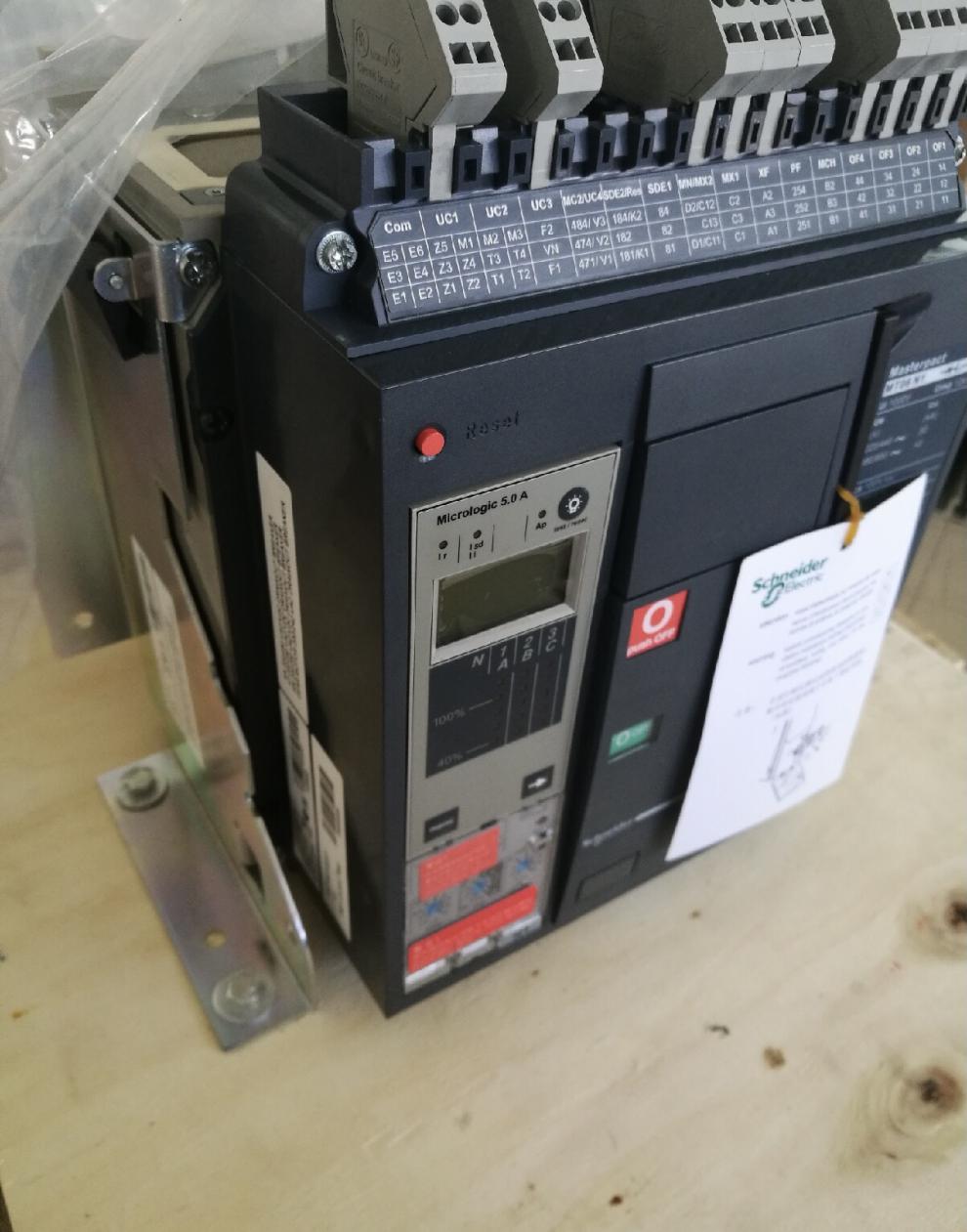 施耐德mt06n1式断路器 630a框架开关 800a 1600a 1250a全新 1000a