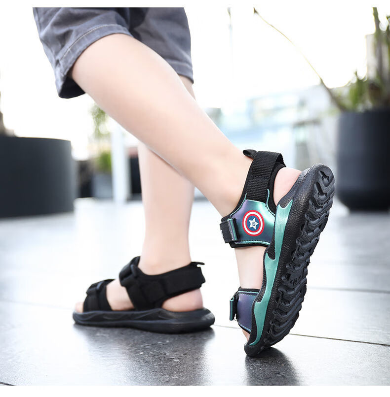 比心鸭夏日男童星星露趾凉鞋夏季男童轻便平跟沙滩学生休闲凉鞋bxht11