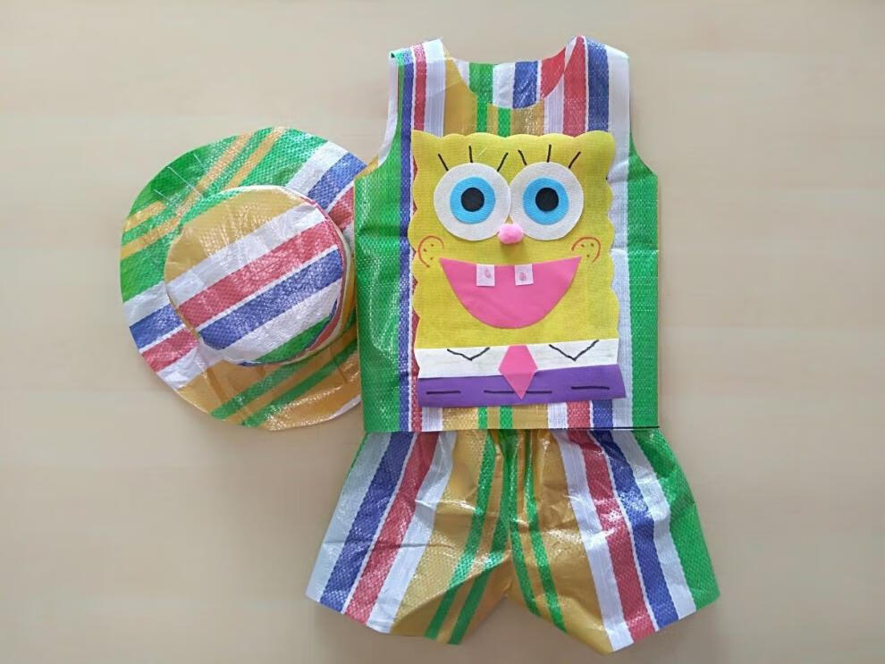 秀幼儿园手工制作衣服男童创意亲子走秀演出表演多彩小熊布迷110cm