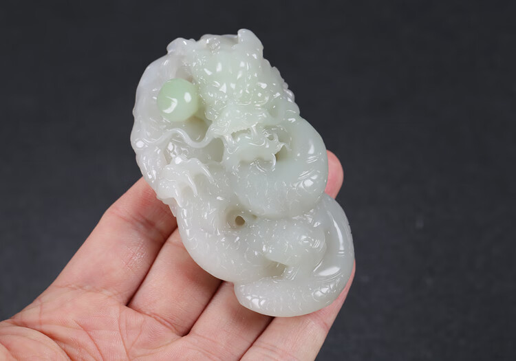 尚诺孤品天然御龙戏珠和田玉男士手把件翠青白玉生肖龙把玩件天然玉石