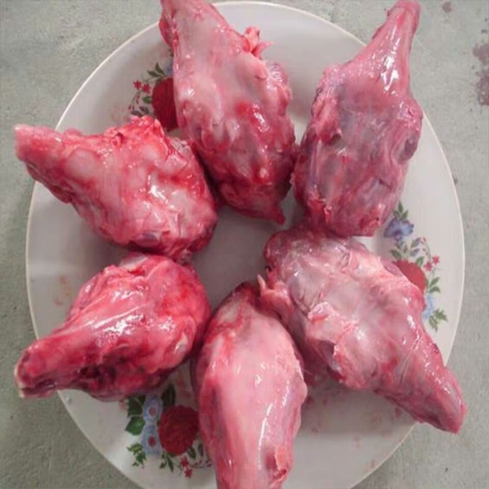 兔肉新鲜去皮兔头带耳朵兔头现杀现剁兔子头真空冷冻一斤新鲜兔头3斤