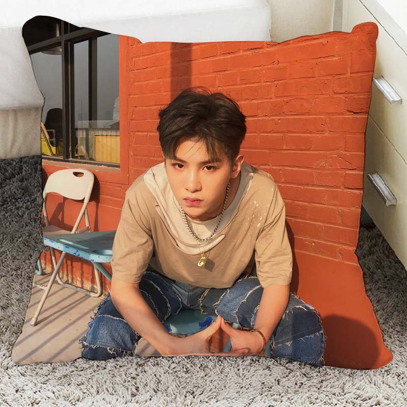 justin黄明昊同款抱枕应援海报手幅照明信片nine percent周边玩偶 16