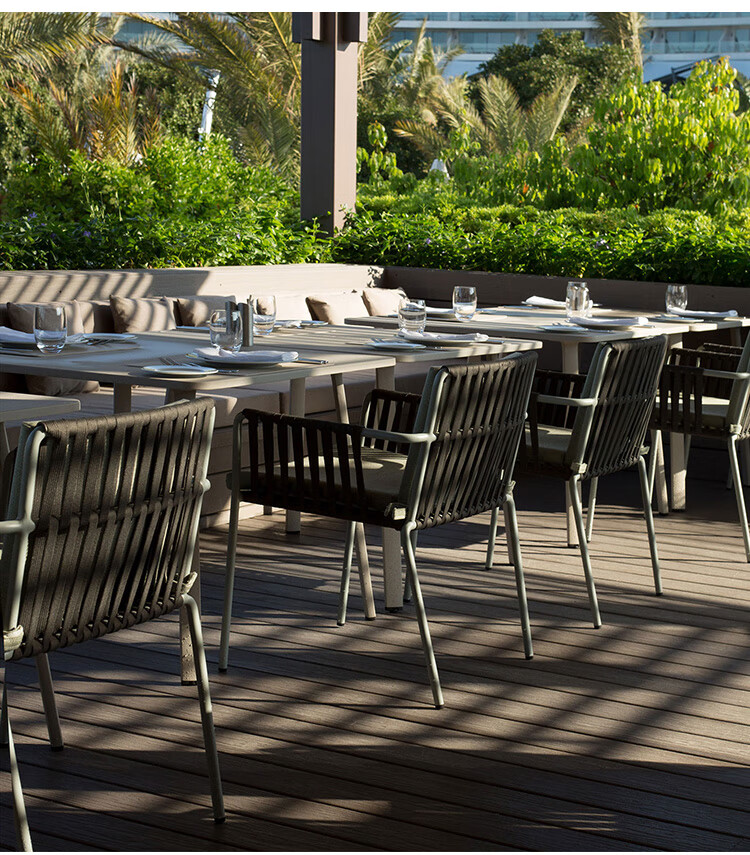 另意轻奢品牌户外桌椅组合别墅阳台庭院花园酒吧家具露天咖啡厅商业街