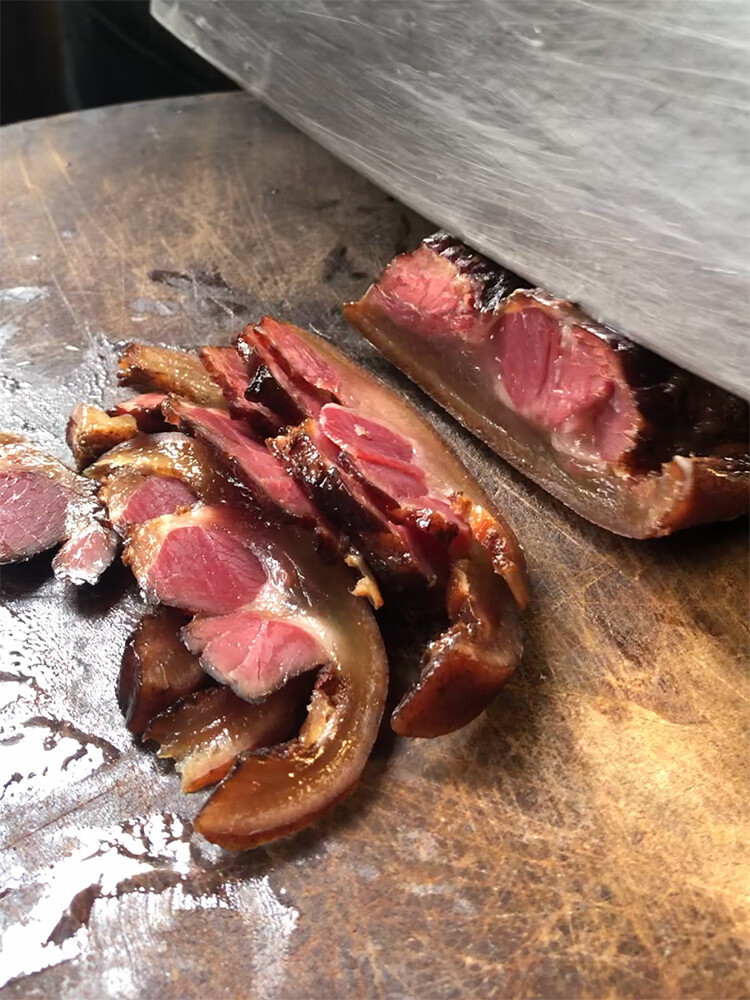 腊猪脸 四川宜宾烟熏腊猪拱嘴腊猪鼻子香嘴猪嘴农家腊猪鼻尖腊猪唇