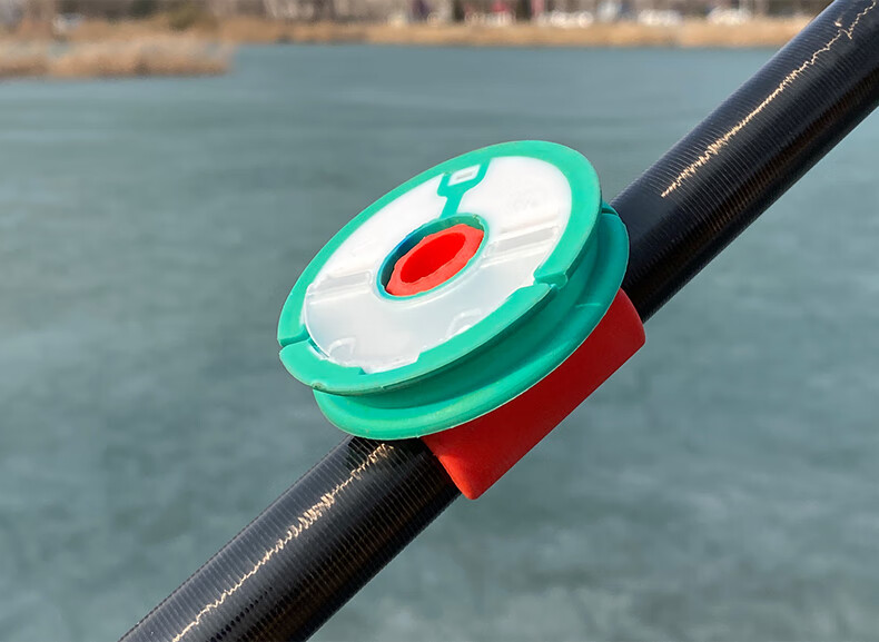 梦达 线轴连接器硅胶收线器鱼线收纳神器钓鱼卡杆鱼竿绕线夹手竿缠线