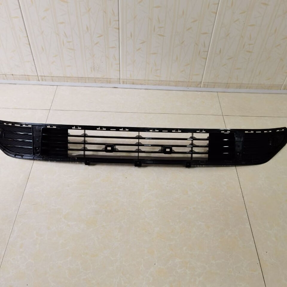 新宝骏rs3rm5rc6rc5前保险杠下格栅下中网水箱通风网杠网rc6无孔低配