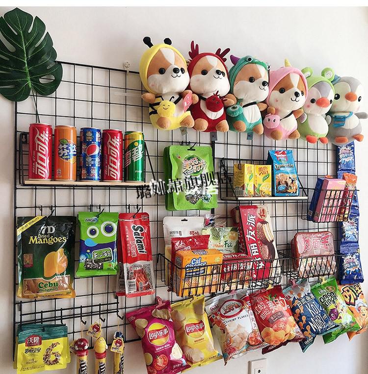 新款零食架子卧室少女心抖音网红娃娃零食墙客厅房间卧室少女心壁挂