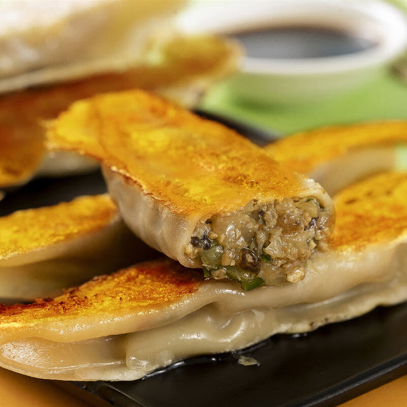 牛肉大葱大锅贴素三鲜煎饺韭菜锅贴正宗蒸饺家用方便速食早餐猪肉白菜