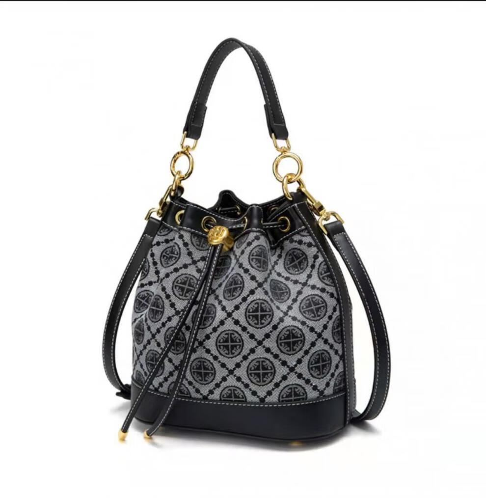 酷奇女包kuqi女包2022新款单肩手提斜跨编织老花水桶包大容量感蓝色