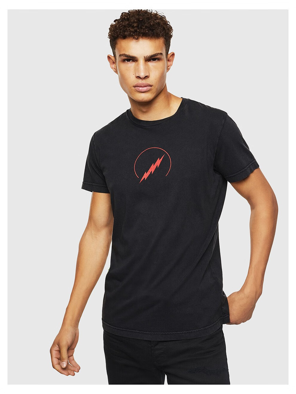 diesel迪赛男士棉质闪电印花图案短袖t恤衫00s4e60sapc900黑色xs
