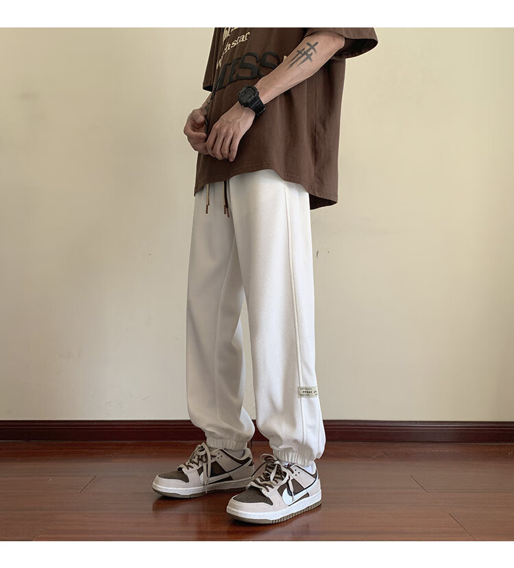 f973bbca975a6f59.jpg