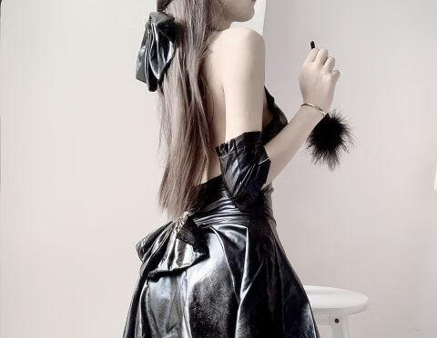 胶衣束缚新款漆皮紧身皮衣捆绑束缚女王制服性感可爱哇角色扮演黑色m8
