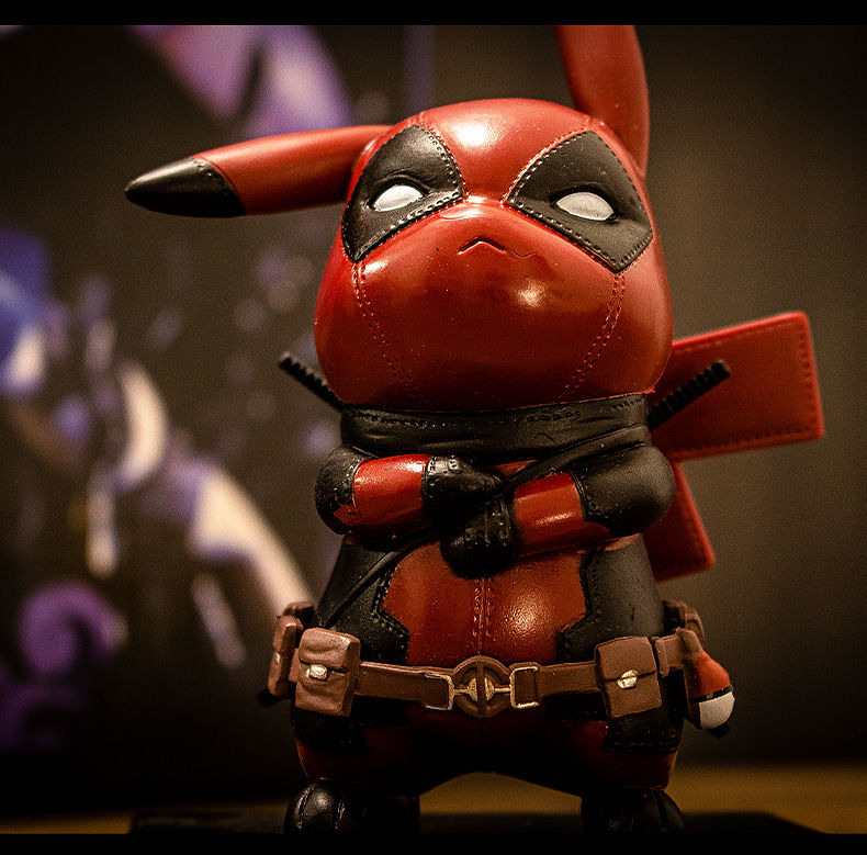 适用于动漫宠物小精灵cos漫威死侍皮卡丘q版小贱贱礼物模型摆件公仔