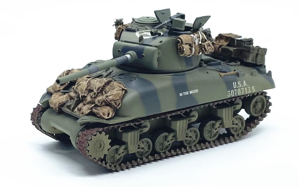 六一儿童节礼物1:72美军m4a1谢尔曼狂怒坦克模型免胶分色完成品仿真