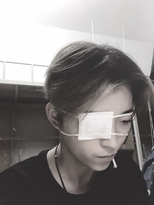 well)同款日本单眼眼罩遮光眼睛受伤病术后保护中二次元jk动漫